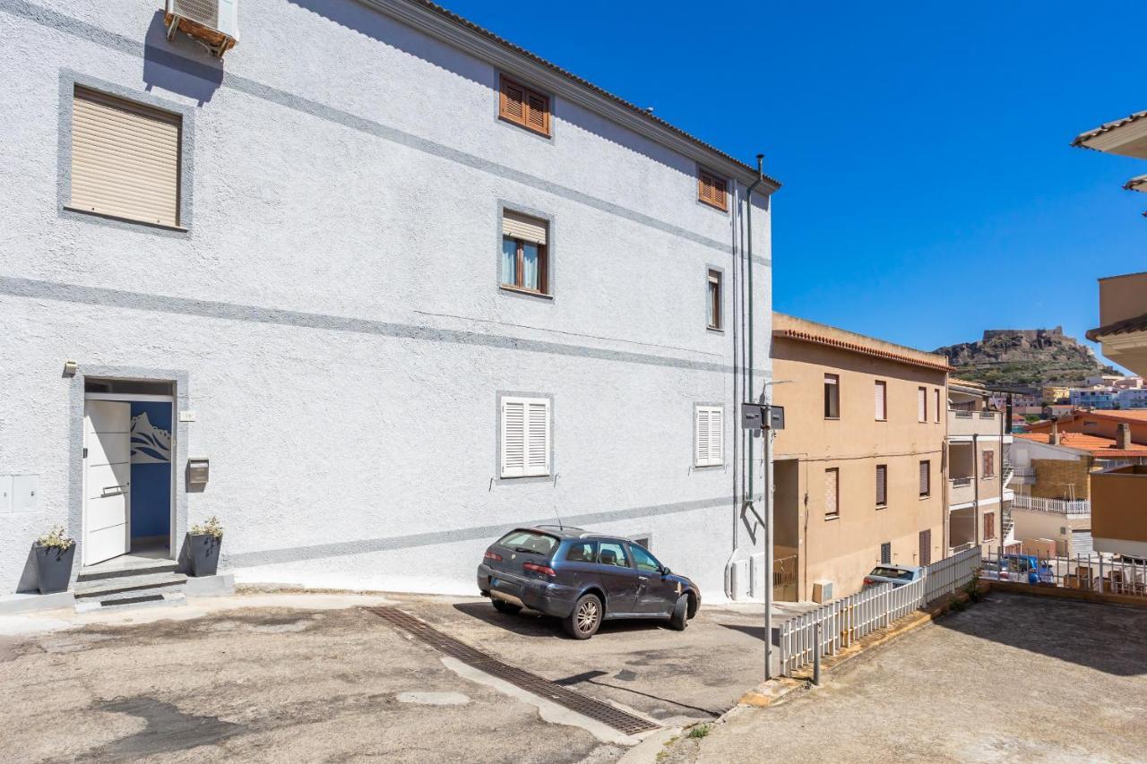 Appartamento Moderno Con Vista Mare Кастельсардо Экстерьер фото